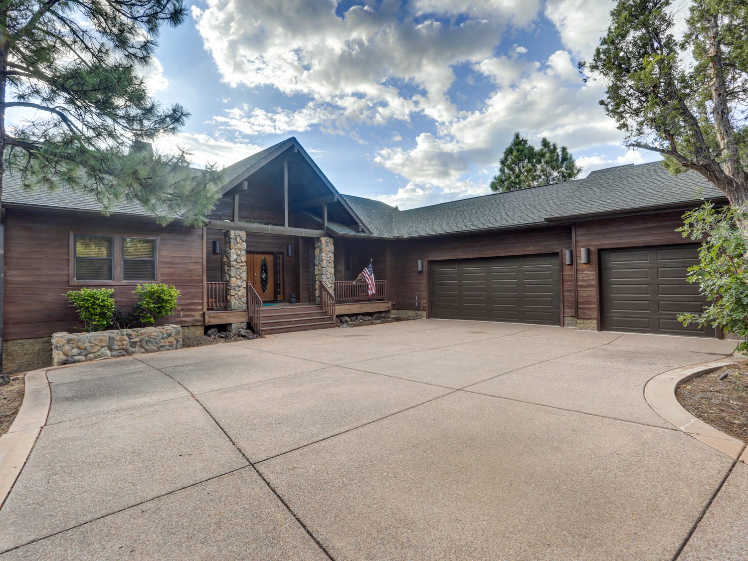 Modern Cabin. Show Low, Az. Property Pro Media