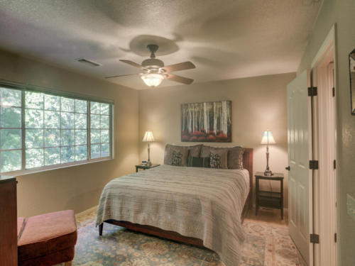 Sedona. Pine Flats Home Bedroom #2. Photo: Property Pro Media